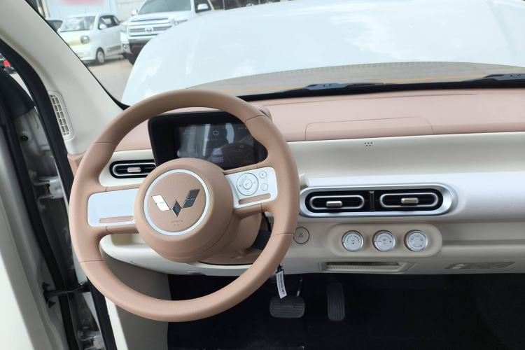 Used Wuling Hongguang MINIEV 2024 3rd Generation 215km Youth Edition