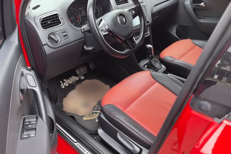 Used Volkswagen Polo 2014 1.6L Cross Polo Automatic