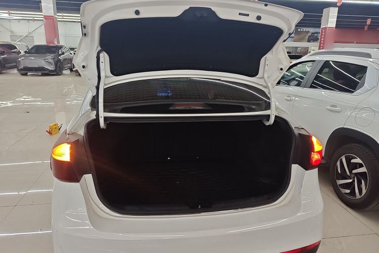 Used Kia K3 2016 1.6L Automatic with Sunroof
