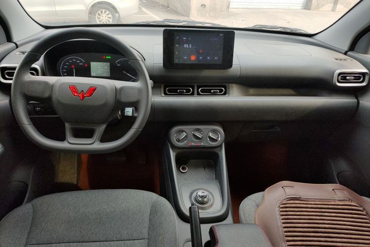 Used Wuling Hongguang New Energy 2024 All-Electric Model 300KM Standard Version