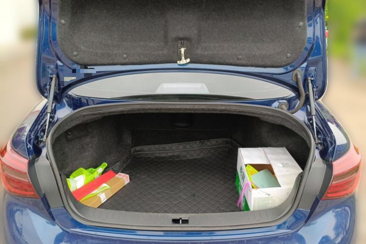 Used Infiniti Q50L 2018 2.0T Comfort Edition China V Standard Trunk