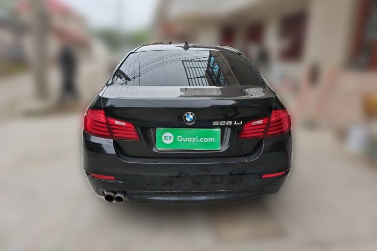Used BMW 5 Series 2014 528Li Leading Model
