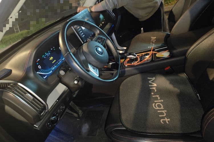 Used BYD Tang New Energy 2018 DM 2.0T All-Wheel Drive Smart Connectivity Luxury Model 7 Seats China V Emission Standard