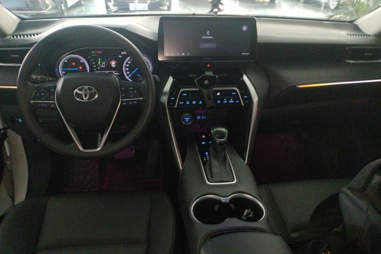Used Toyota Harrier 2022 Dual-Engine 2.5L CVT Two-Wheel Drive Luxury Edition Center Console