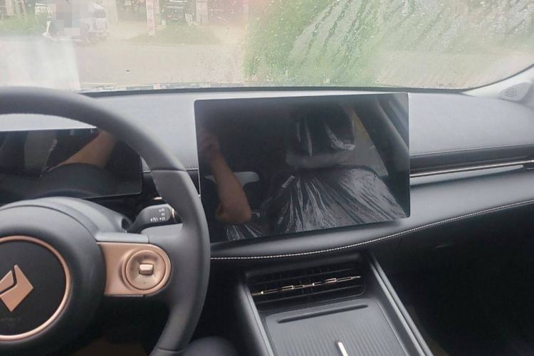 Used Baojun Yunhai 2024 140km Plug-in Hybrid Version