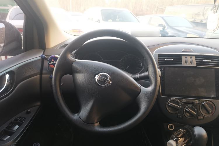 Used Nissan Tiida 2014 1.6L CVT Comfort Model Steering Wheel