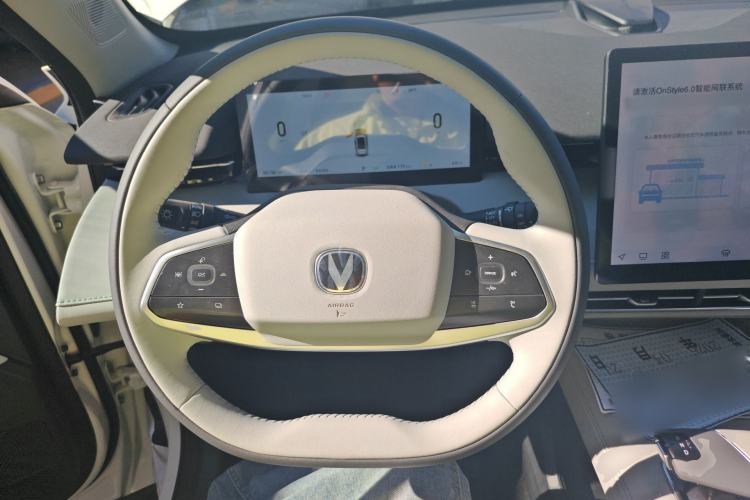 Used CHANGAN UNI-Z New Energy 2024 Blue Whale Smart Electric iDD 125km Beyond Edition Steering Wheel