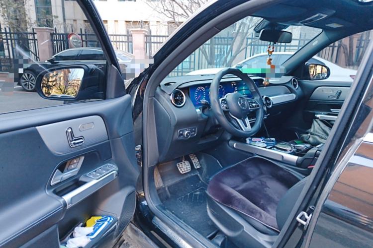 Used Mercedes-Benz GLB 2022 Second Facelift GLB 200 Fashion Edition Driver Seat