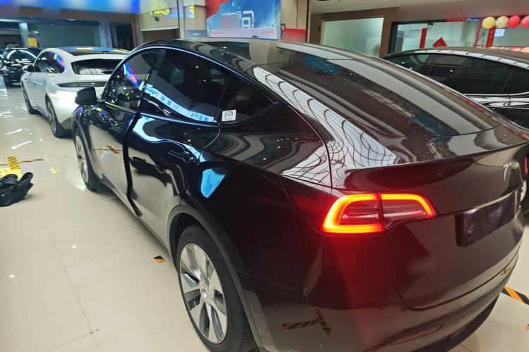 Used Tesla Model Y 2022 Rear-Wheel-Drive Version
