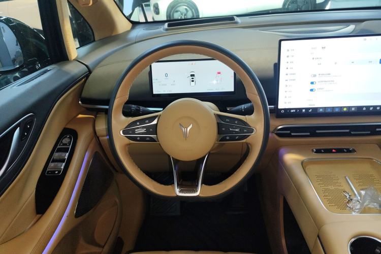 Used VOYAH Dream 2025 PHEV Four-Wheel-Drive Flagship Kunpeng Edition