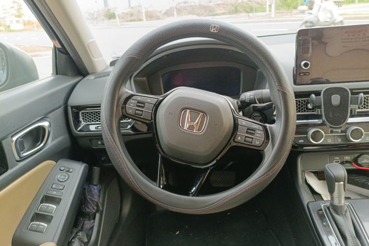 Used Honda Civic 2023 240TURBO CVT Dynamic Edition Steering Wheel