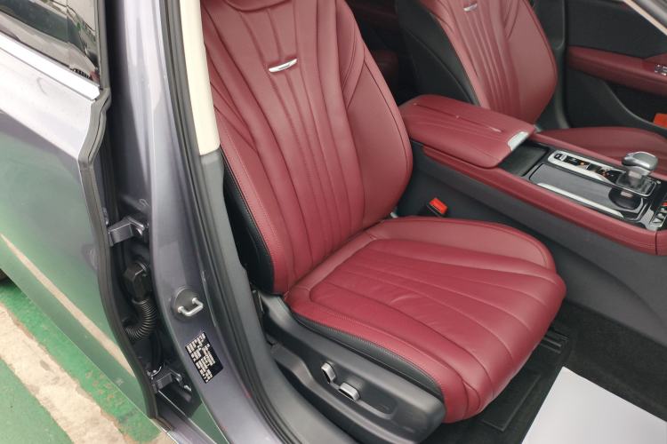 Used Hongqi H5 2024 2.0T Automatic Smart Connect Flagship Edition
