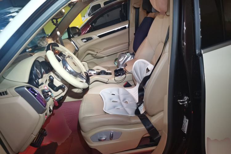 Used Porsche Cayenne 2013 3.6L automatic transmission U.S. specification