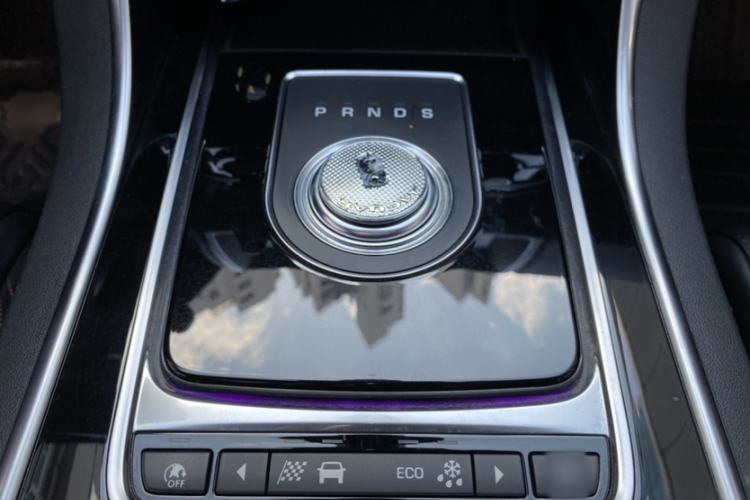 Used Jaguar XEL 2019 2.0T 200 PS Deluxe Edition