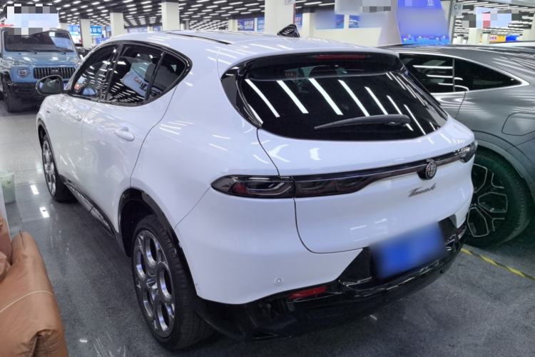 Used Alfa Romeo Tonale 2023 2.0T 268HP AWD Veloce Track Edition
