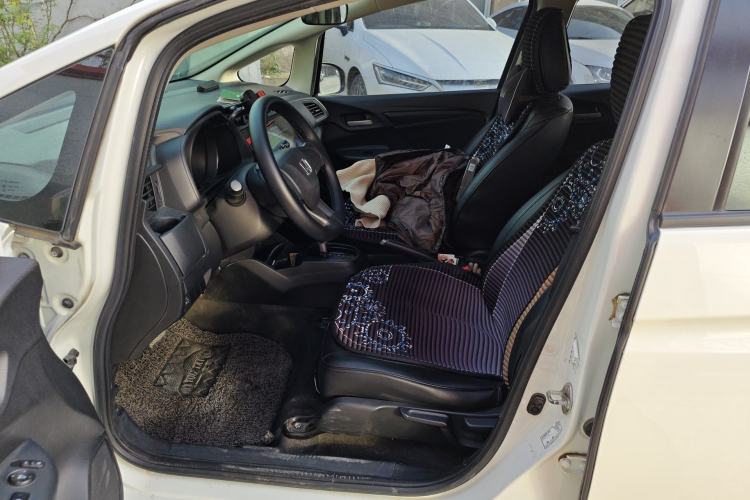 Used Honda Fit 2016 1.5L LX CVT Comfort Model Left Front Seat
