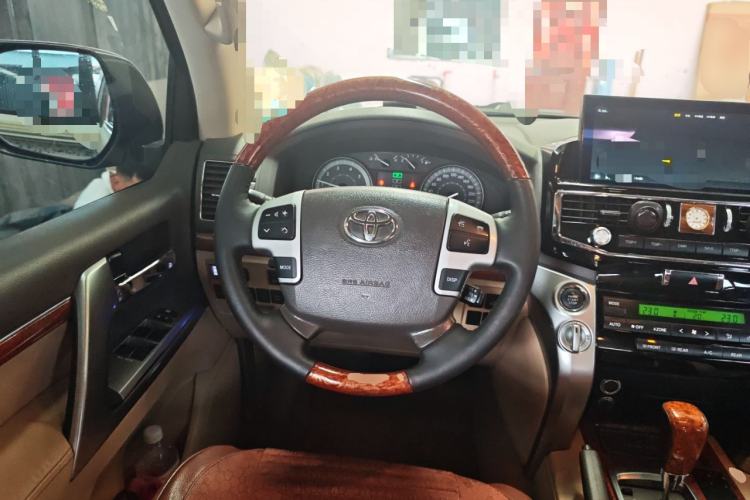 Used Toyota Land Cruiser 2012 4.0L Automatic VX Steering Wheel
