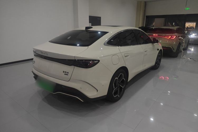 Used BYD Seal 06 New Energy 2025 DM-i Intelligent Drive 120KM Flagship Model Exterior 4