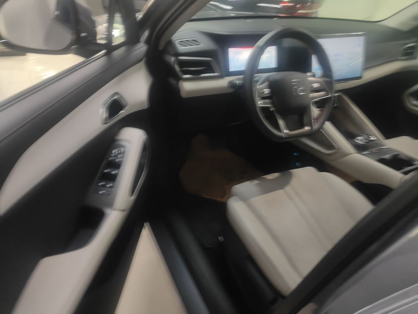 BYD Yuan UP 2024 301KM Leading Edition — снимка 18