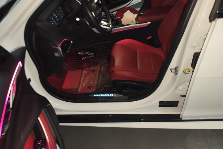 Used Jaguar XEL 2024 2.0T 250 PS R-DYNAMIC S Ebony Black Sport Edition
