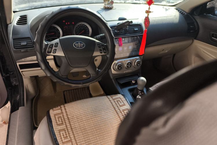Used Bestune B50 2012 1.6L manual fashion version