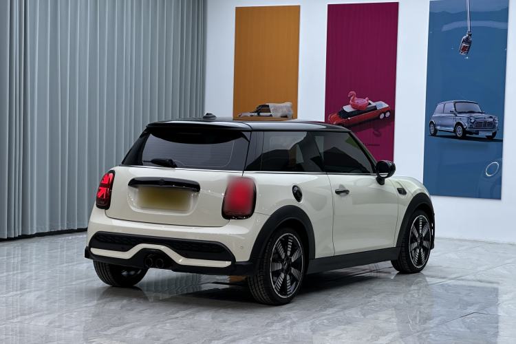 Used MINI MINI 2023 2.0T COOPER S Artist