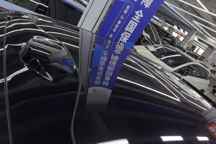 Used Zeekr 001 2025 ME Version 100 kWh All-Wheel Drive
