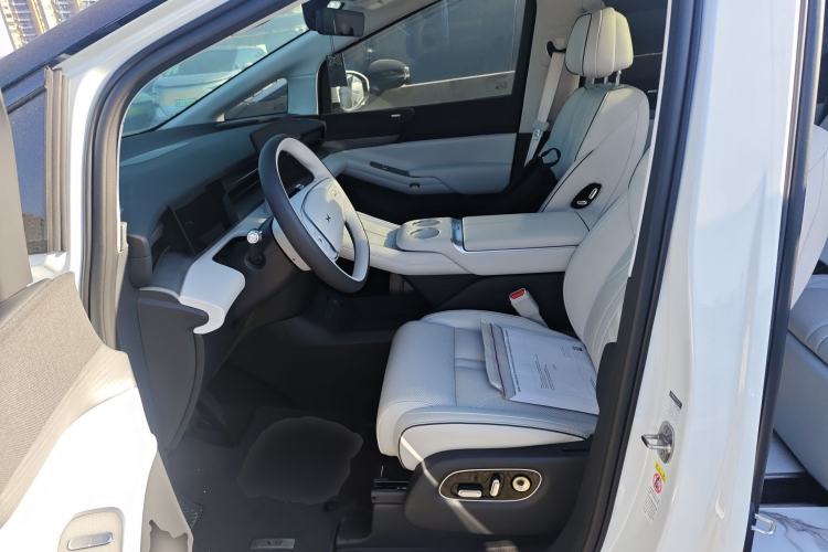 Used XPeng X9 2025 650 Long-Range Max