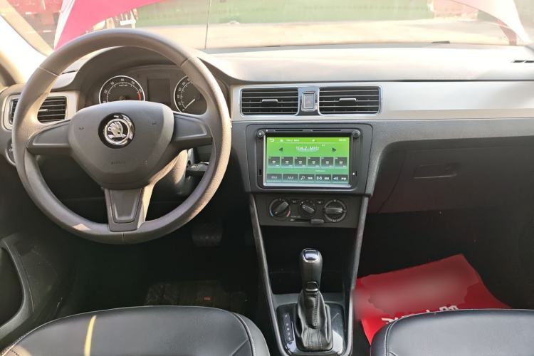 Used Skoda Rapid Spaceback 2016 Revised 1.6L Automatic Chuanxing Version