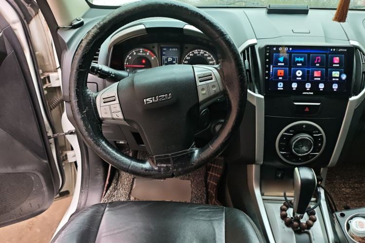 Used Isuzu mu-X 2015 3.0T 4x4 Automatic Luxury 7-Seater