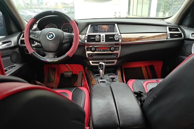 Used BMW X5 2011 xDrive35i Leading Model Center Console