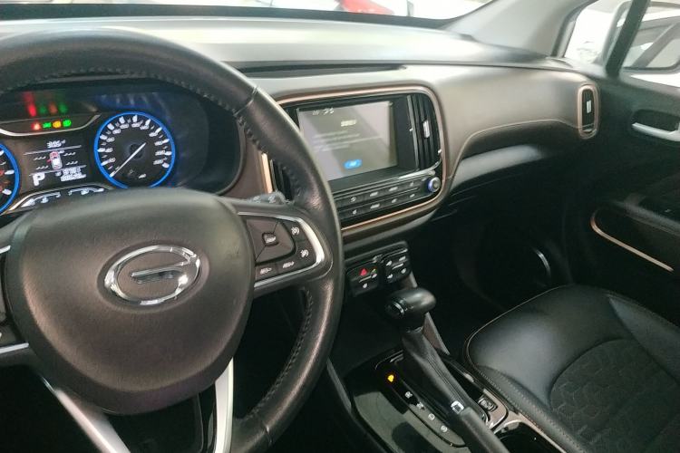 Used GAC Trumpchi GS3 2019 235T Automatic Elite Edition Center Console