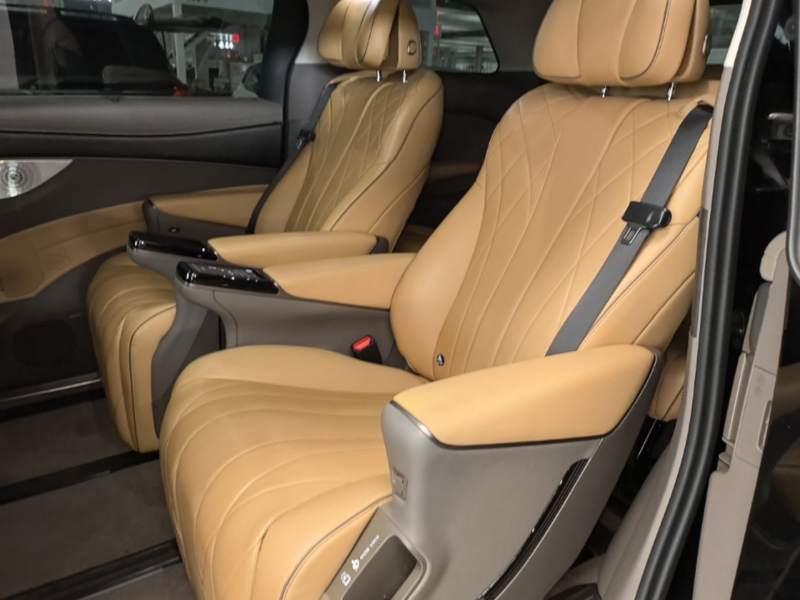 Used Denza D9 2022 DM-i 970 Four-Wheel Drive Prestige Model — 16