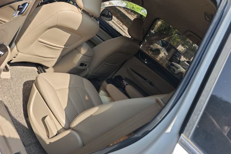 Used Baojun 730 2016 1.5T Manual Comfort Version 7 Seats
