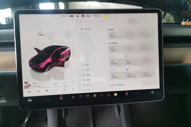 Used Tesla Model Y 2022 Long-Range All-Wheel-Drive Version