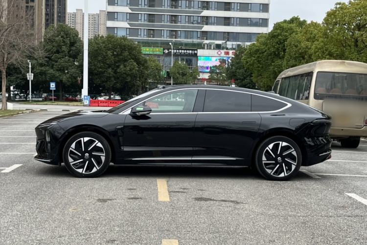 Used Nio ET9 2025 100 kWh
