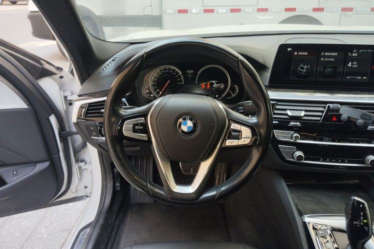 Used BMW 5 Series 2018 525Li M Sport Package

