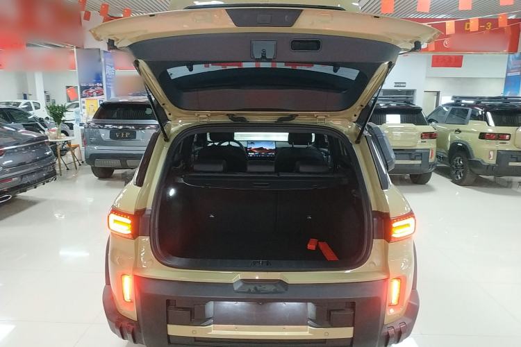 Used Geely Auto Cowboy 2025 1.5TD Fun-Offroad Version Trunk
