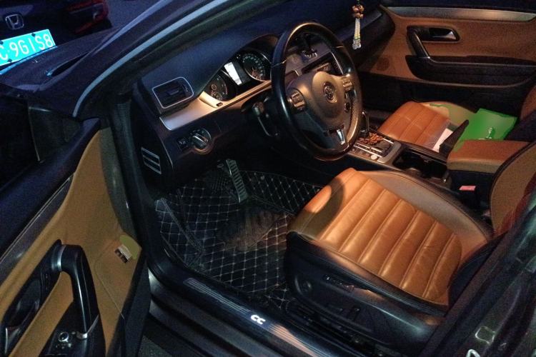 Used Volkswagen FAW-Volkswagen CC 2013 2.0 TSI Luxury Model Driver Seat