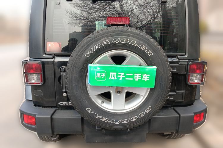 Used Jeep Wrangler 2014 2.8TD Sahara Four-Door Edition
