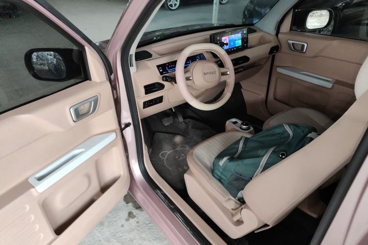 Used Geely Galaxy Panda 2023 Panda Mini 200km Endurance Bear
