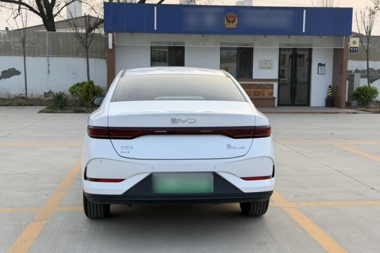 Used BYD Qin PLUS 2025 DM-i Smart Drive 55KM Leading Model
