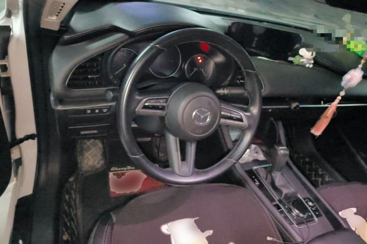 Used Mazda 3 Axela 2020 1.5L Automatic Luxury Version Steering Wheel