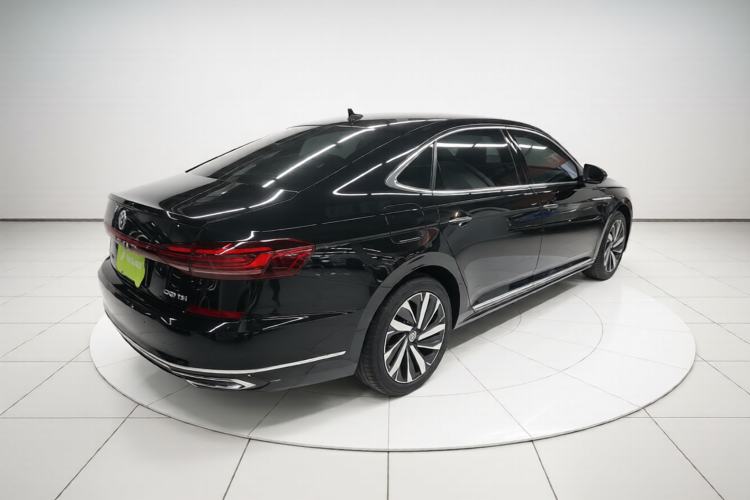 Used Volkswagen Passat 2022 330TSI Starry Luxury Edition
