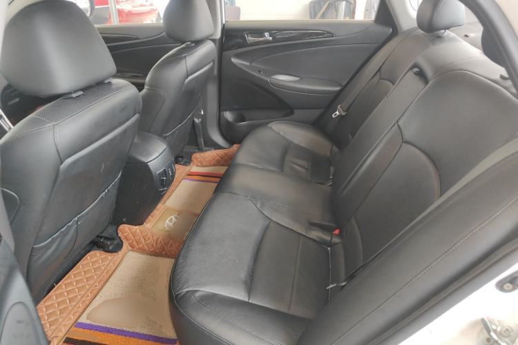 Used Hyundai Sonata 2015 Classic 2.0L Automatic Luxury Edition
