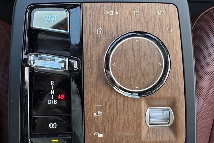 Used BMW iX 2022 xDrive50