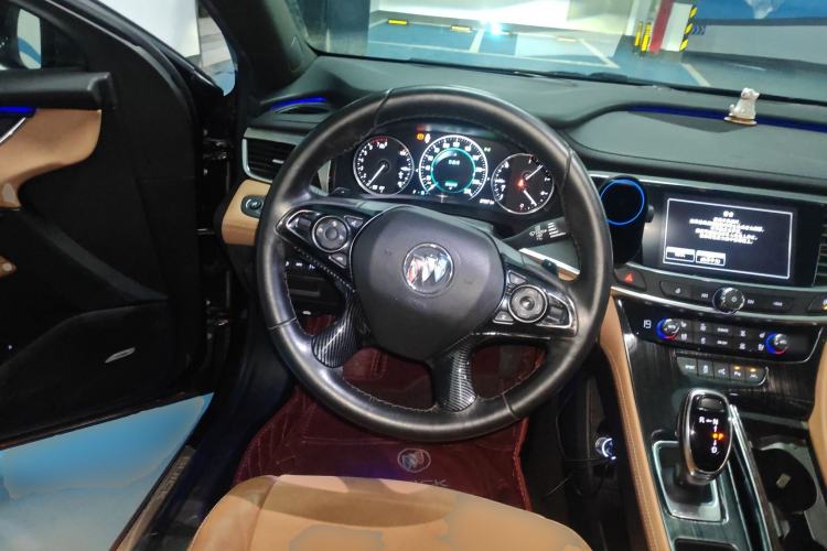 Used Buick LaCrosse 2018 28T Luxury Model
