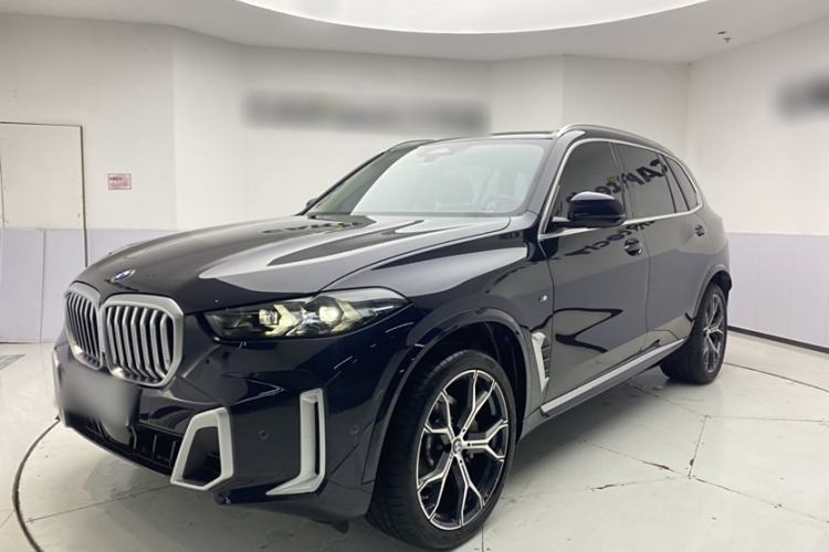 Used BMW X5 2023 xDrive 30Li Luxury M Sport Package