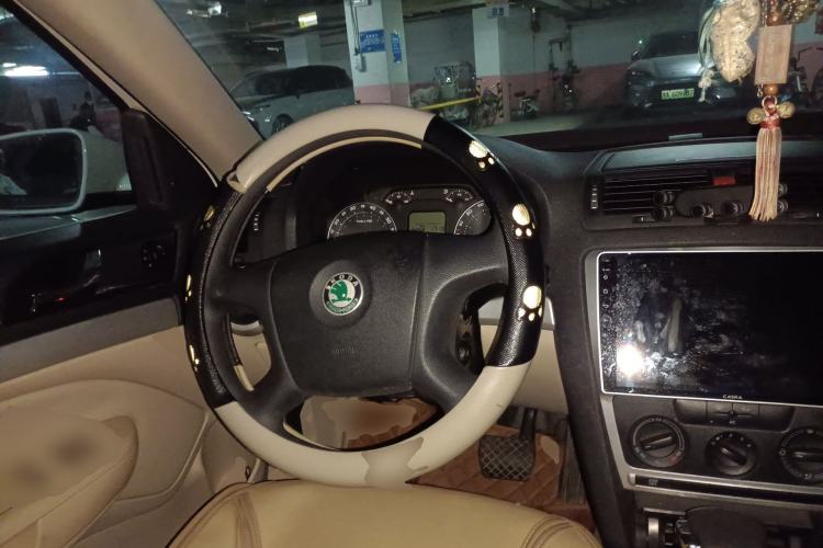 Used Skoda Octavia 2007 1.8T Automatic Elegance Edition Steering Wheel