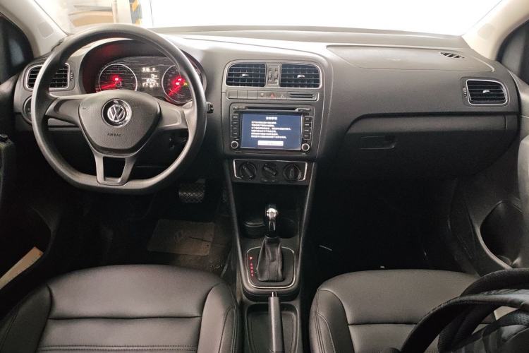 Used Volkswagen Polo 2014 1.6L Automatic Comfort Edition Center Console